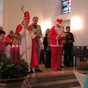mit Bischof Nikolaus und Weihnachtsmann – (Foto: A.Bertram-Weiss) (Andreas Bertram-Weiss)